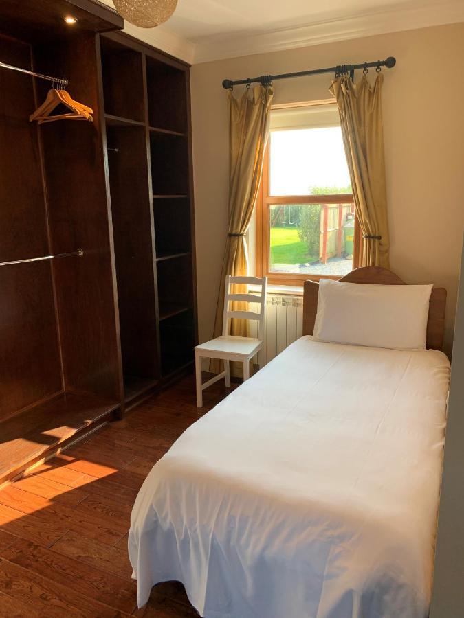 Wild Atlantic Breeze Guesthouse Doolin Eksteriør bilde